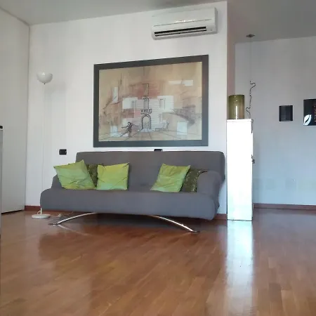 Apartment Kibilu - Via Vignola - Porta Romana - Universita Bocconi *